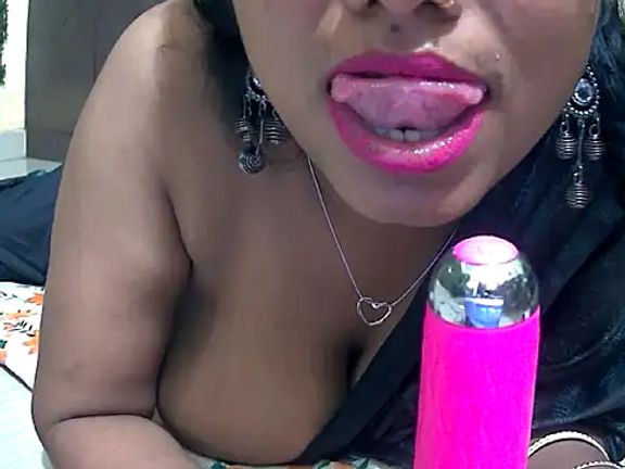 Ruhi_Hotty