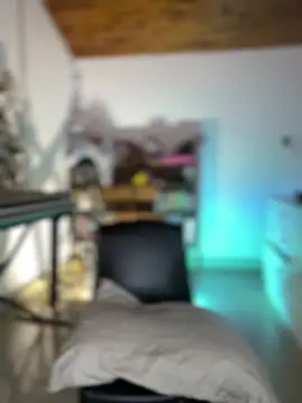 NikkiNix