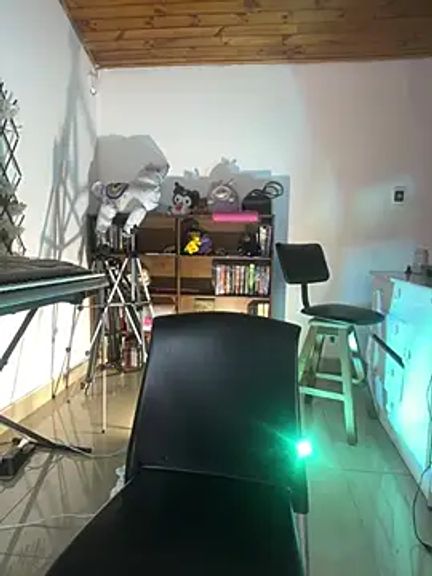 NikkiNix