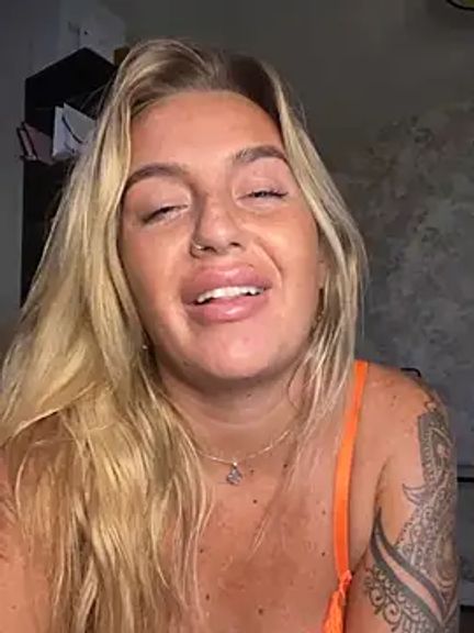 CharlottemilfUKx