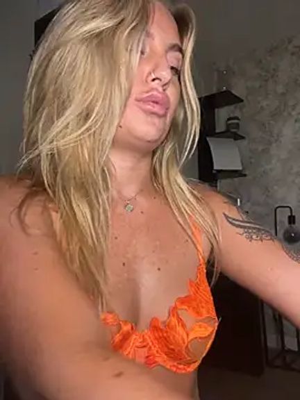 CharlottemilfUKx