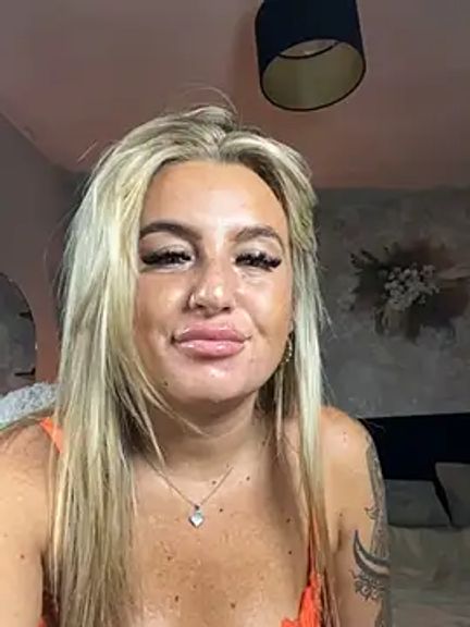CharlottemilfUKx