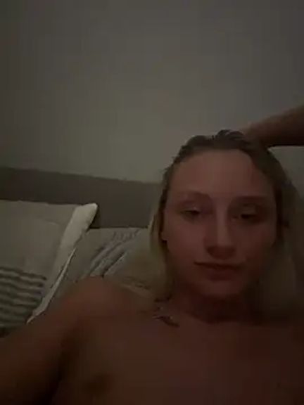 hotblondie14