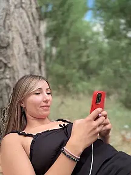 LetsFunKARINA
