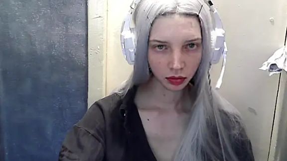 Crimson_Lady