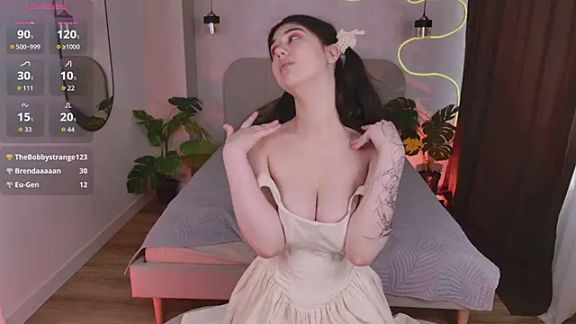 Lyra_Skye_
