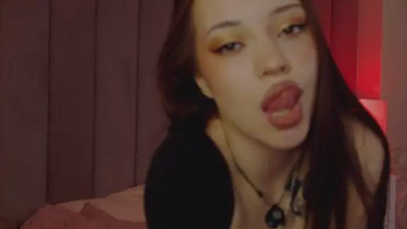 Zoey_Neal