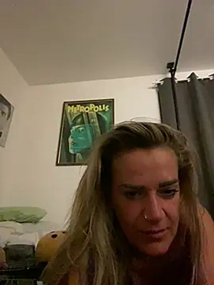 HotHotPursuit1