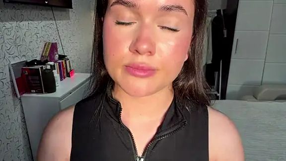 cuteshowy