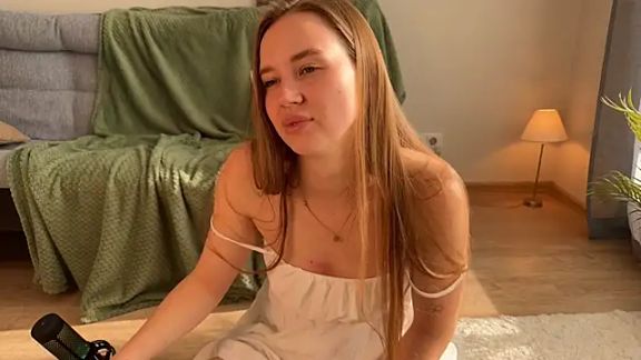 Mia_Luxes