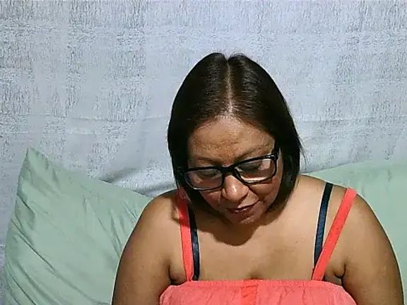IndianSexyMilf69