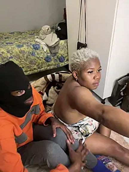 Yourfavsneakylinkys666