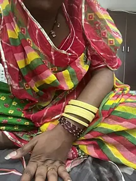 Hot_bhabi012