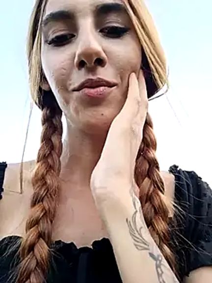 Andreea_Foxx