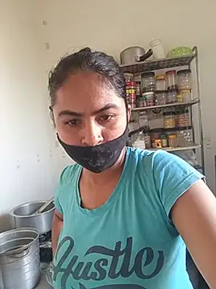 sakshi_moni
