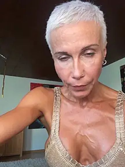 GymQueenCarmen