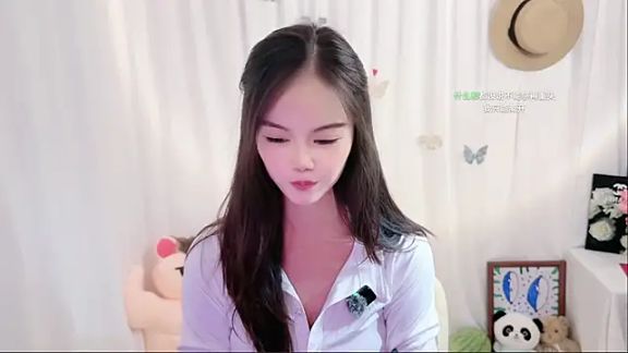 Ella-008