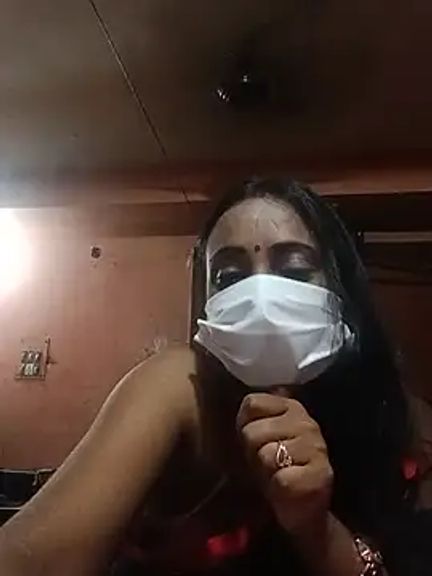Simi-hot-boudi