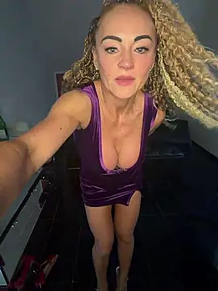 GymMoniMilf