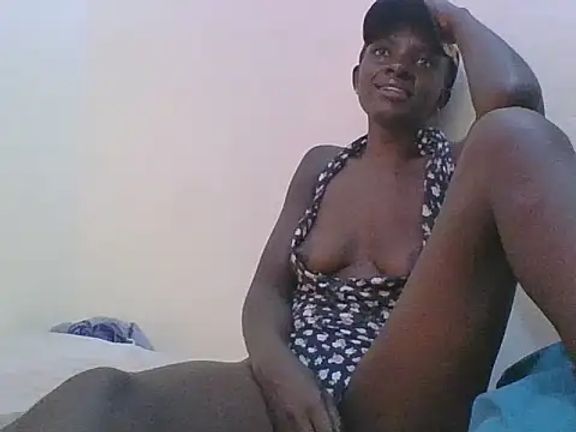ebonypetite2