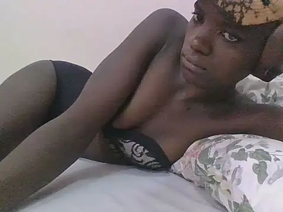 ebonypetite2