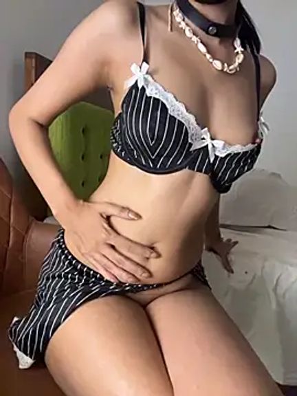 Mia_Zey