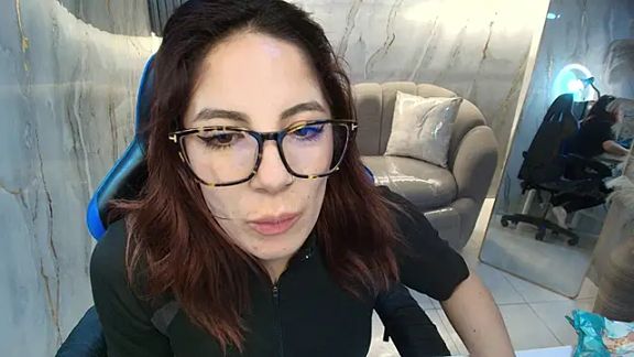 nadia_r_
