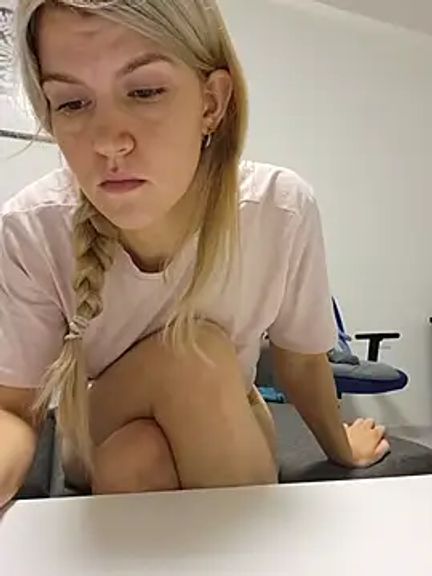HotBlondie69