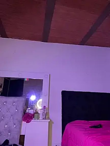 anna_1hott