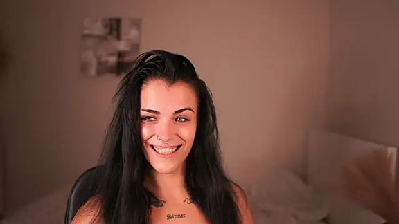 Pauline_2005