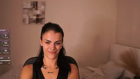Pauline_2005