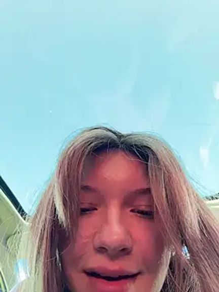 girl-Emily
