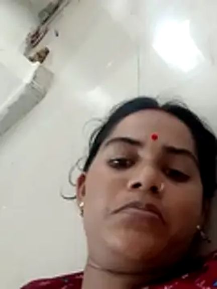 Hotnewbhabi_riya