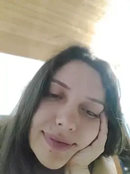 Bella_Karoline