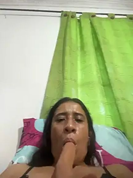 paolaqueenxx