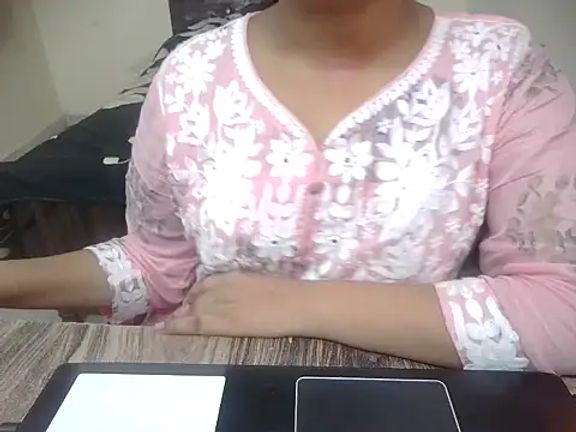 Bold-Divya1