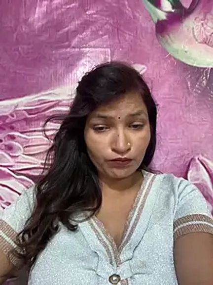Priyaa_1433
