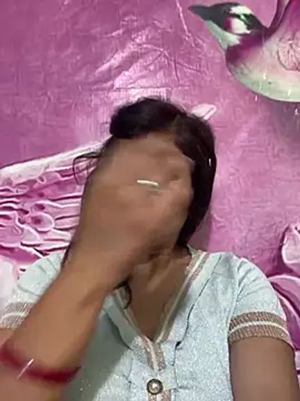 Priyaa_1433