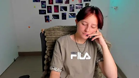 Dilara_Kiss_