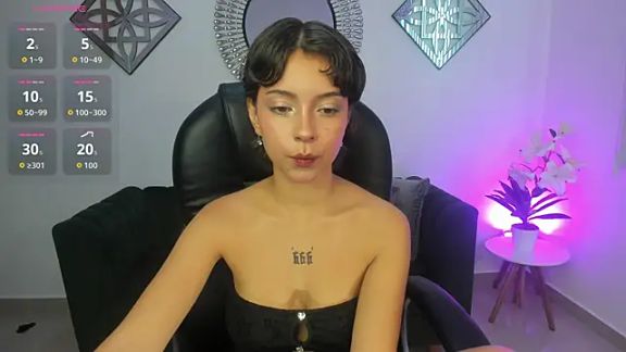 Honeyy_Taylor