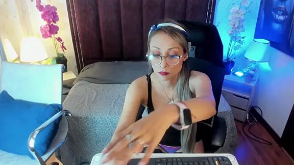 AlexiaJamesX