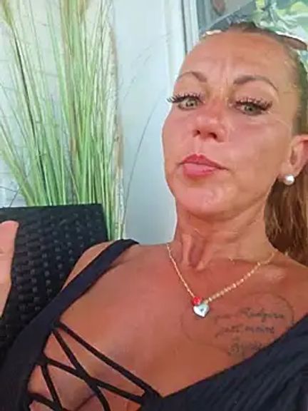 housewifebella