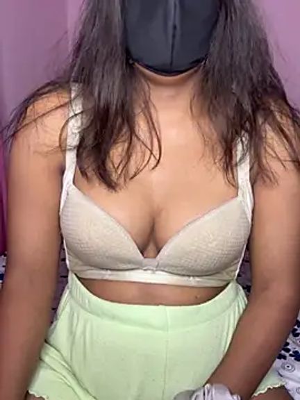 NAUGHTY_PRIYANKAA