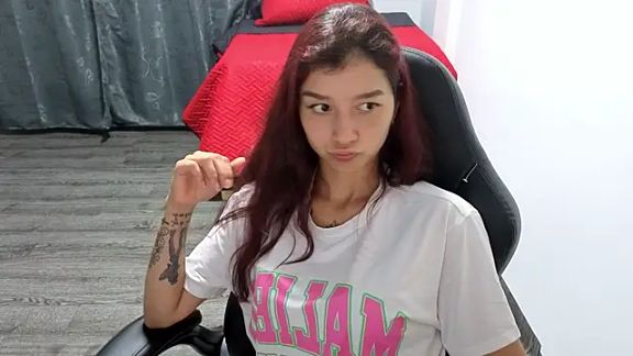 Skinny_queen_20
