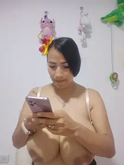 sofia_milky