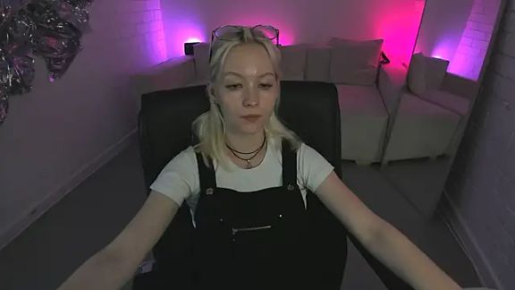 OliviaVale