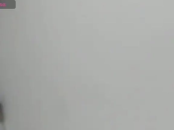 Amazon_brunette1