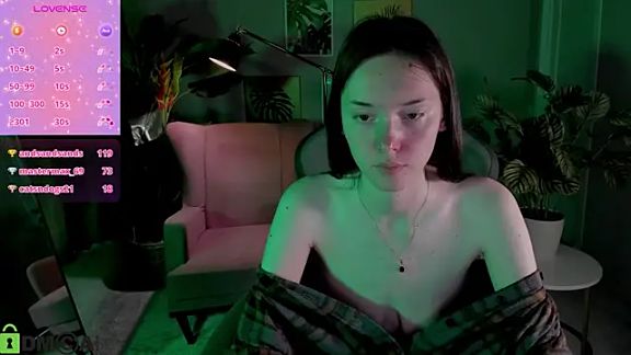 Eva_Leeee