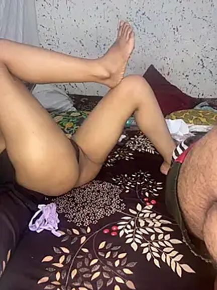 Romantic_couple69