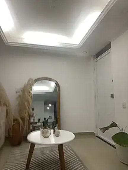 Valen_Milf4u